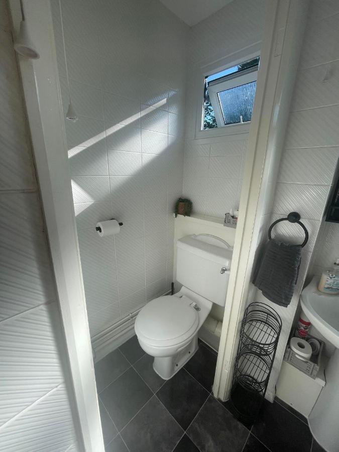 2 Bedroom Holiday Chalet Near Bude Kilkhampton Exterior foto